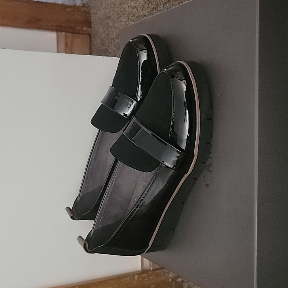Ladies shoes